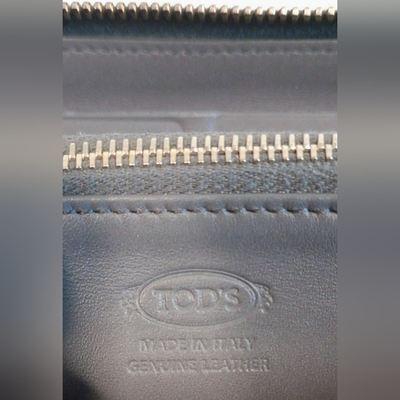 Tod's Long Leather Zip Around Studded Wallet - Picture 14 of 15